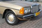 Mercedes-Benz 200-280 (W123) 200 D NL AUTO NAP IN TOP STAAT, Auto's, Origineel Nederlands, Te koop, 60 pk, Leder en Stof