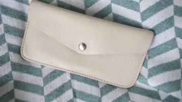 Keecie leren portemonnee, hide and seek, kleur: cement beschikbaar voor biedingen