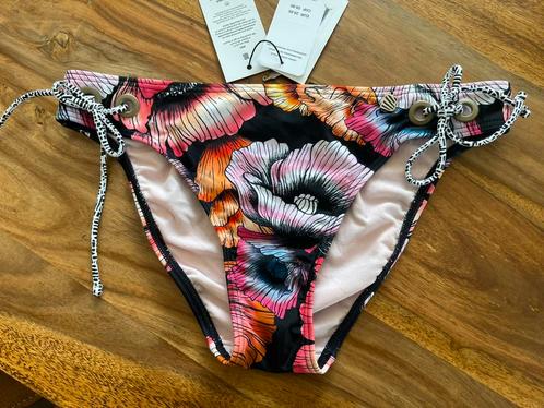 Beachlife bikini slip maat 38 maat  970215, Kleding | Dames, Badmode en Zwemkleding, Nieuw, Bikini, Overige kleuren, Verzenden