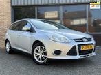 Ford Focus Wagon 1.0 EcoBoost Airco Cruise Navigatie, Euro 5, Gebruikt, Zwart, Start-stop-systeem