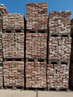 5500 stuks vormbak metselsteen rood oranje 70m2.