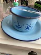 lichtblauw emaille kop en schotel, Ophalen of Verzenden