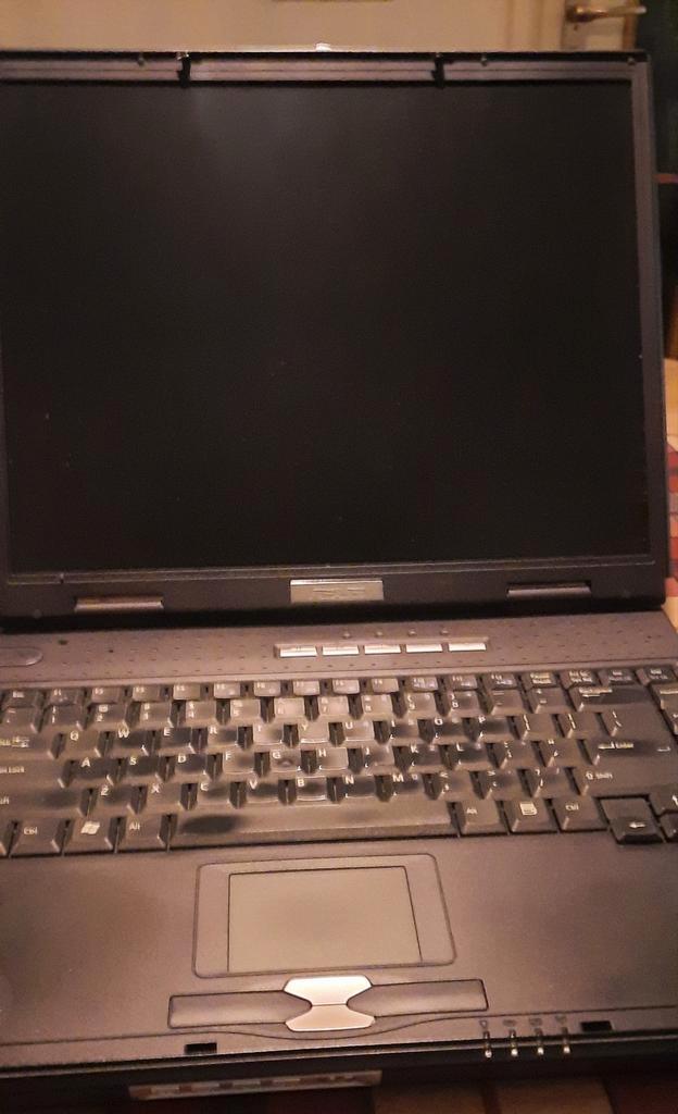 ASUS Windows XP Laptop - Voor de verzamelaar!, Computers en Software, Windows Laptops, Gebruikt, Ophalen