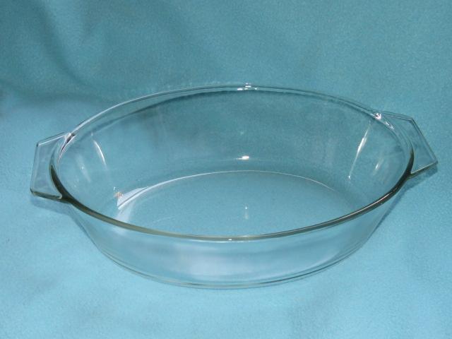 Ovalen glazen ovenschaal Pyrex 29 x 23 x 8 cm, Huis en Inrichting, Keuken | Servies, Gebruikt, Schaal of Schalen, Overige stijlen