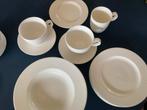 Impott servies / roomwit met streepje, Ophalen of Verzenden, Porselein, Overige stijlen, Bord(en)