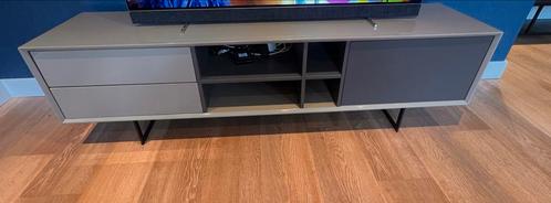 Goossens Vienna Tv Meubel Hoogglans Mokka, Huis en Inrichting, Kasten | Televisiemeubels, Gebruikt, Minder dan 100 cm, 150 tot 200 cm
