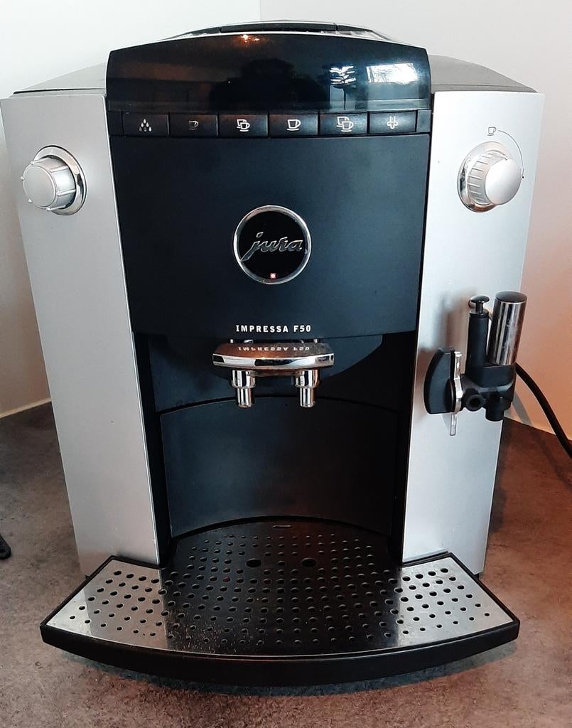 Jura Impressa F50, Witgoed en Apparatuur, Koffiezetapparaten, Ophalen, Koffiebonen, Afneembaar waterreservoir, Koffiemachine