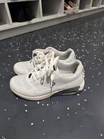 Safety joggers. Werkschoenen (voor de zorg). Wit met grijs., Kleding | Heren, Schoenen, Wit, Ophalen of Verzenden, Werkschoenen