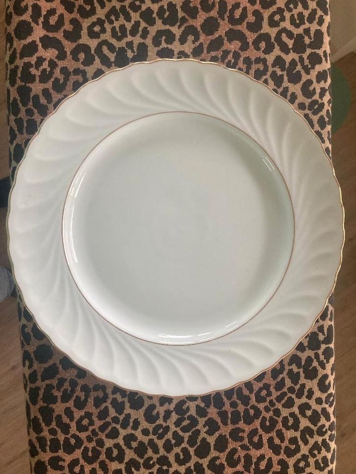 Schaal/gebakschaal "Quinta Nova" - Grupo Vista Alegre, Huis en Inrichting, Keuken | Servies, Gebruikt, Schaal of Schalen, Overige stijlen