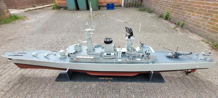 Aangeboden Hr.Ms. Van Nes van de Van Speijk klasse 1/50, Hobby en Vrije tijd, Modelbouw | Boten en Schepen, Zo goed als nieuw