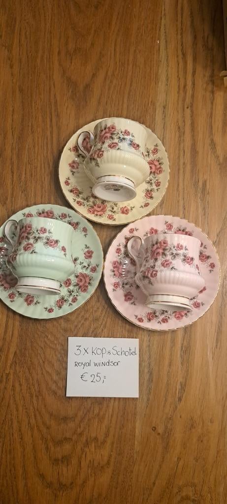 Royal Windsor kop en schotel, Antiek en Kunst, Antiek | Servies los, Ophalen of Verzenden