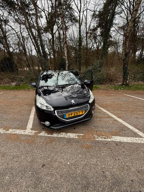 Peugeot 208 1.6 VTI 88KW/120PK 5-D 2012 Zwart, Auto's, Peugeot, Particulier, Benzine, C, Hatchback, Handgeschakeld, Origineel Nederlands