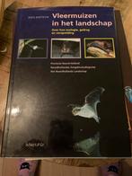 Vleermuizen in het landschap - Kees Kapteyn, Ophalen of Verzenden, Zo goed als nieuw