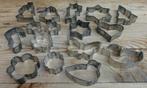 16 brocante uitsteekvormpjes,  o.a. dieren, sterren, bloemen, Antiek en Kunst, Ophalen of Verzenden