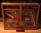 Diverse miniatuur brandweerauto's in wandkastje, Ophalen