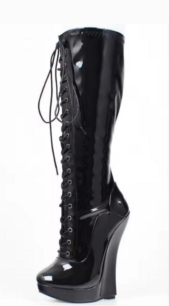 Prachtige sleehak laarzen, tm 46, Kleding | Dames, Schoenen, Nieuw, Hoge laarzen, Verzenden