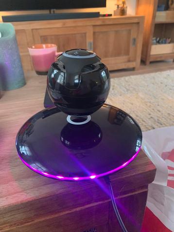 Zwevende Bluetooth speakers beschikbaar voor biedingen