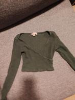Green crop top with long sleeves, Kleding | Dames, Tops, Ophalen of Verzenden, Lange mouw, Pull & Bear, Maat 34 (XS) of kleiner