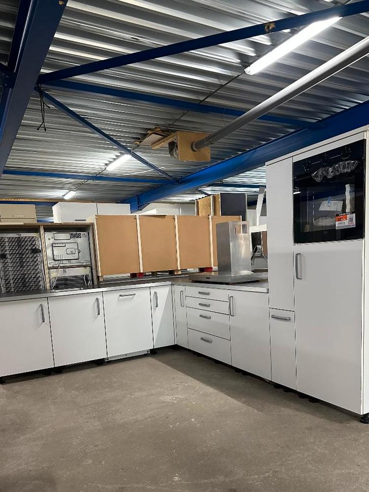 Complete keuken Compleet met APP 120Keukens op voorraad 2756, Huis en Inrichting, Keuken | Complete keukens, Zo goed als nieuw