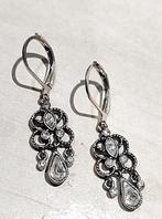 Vintage Monet oorbellen met kristallen, Sieraden, Tassen en Uiterlijk, Oorbellen, Met kristal, Hangers, Verzenden, Zilver