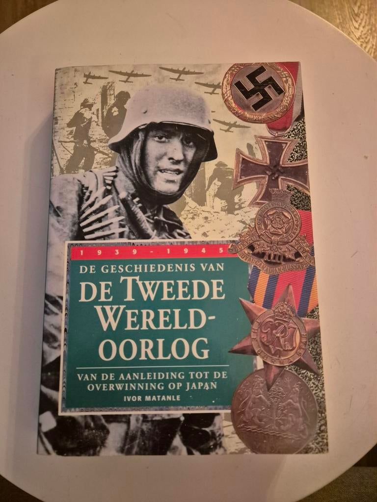 De Geschiedenis van de Tweede Wereldoorlog, Boeken, Ophalen of Verzenden, Tweede Wereldoorlog, Gelezen