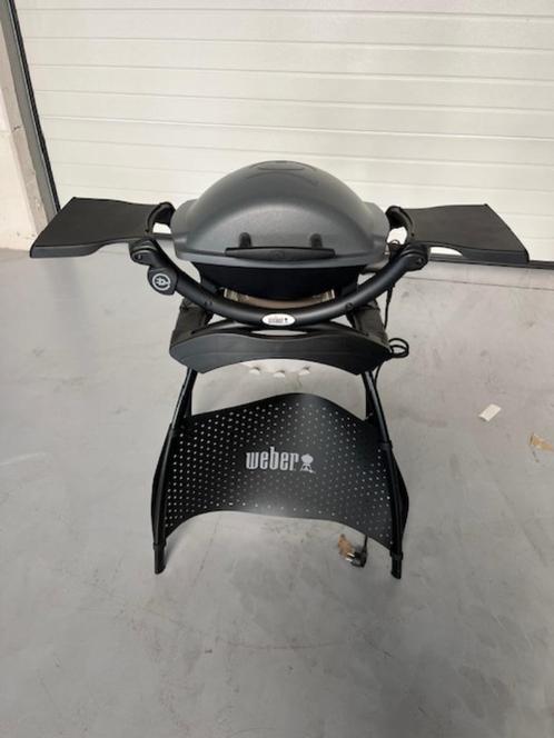 WEBER Q 1400 ELEKTRISCHE BARBECUE MET STANDAARD, Tuin en Terras, Gasbarbecues, Nieuw, Ophalen
