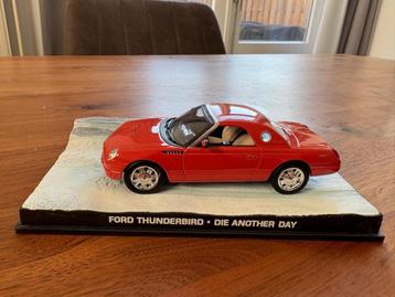 Ford Thunderbird * Die Another Day beschikbaar voor biedingen