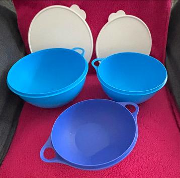 Tupperware- set superkom + vergiet beschikbaar voor biedingen