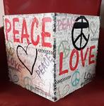 Love, peace, hippie opbergbak van hout., Huis en Inrichting, Ophalen, Minder dan 50 cm, Minder dan 50 cm