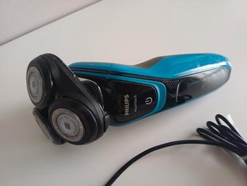 Philips AquaTouch Scheerapparaat beschikbaar voor biedingen