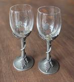 2 Wijnglazen van kristal met een tinnen voet, Antiek en Kunst, Antiek | Tin, Ophalen of Verzenden