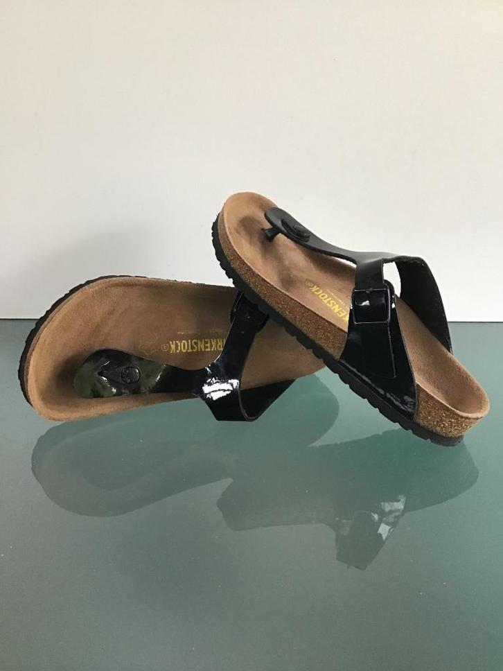 GRATIS VERZENDEN | BIRKENSTOCK Gizeh zwarte slippers 37, Kleding | Dames, Schoenen, Zo goed als nieuw, Slippers, Zwart, Verzenden