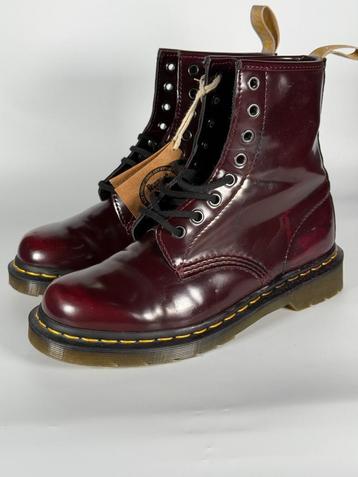 Dr. Martens Vegan 1460 boots cherry red – size 38 beschikbaar voor biedingen