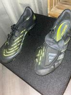 Voetbalschoenen maat 45 1/3, Kleding | Heren, Schoenen, Ophalen of Verzenden, Zo goed als nieuw, Zwart, Sportschoenen