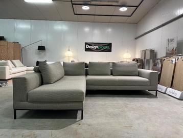 Nieuwstaat Design on Stock Aikon Lounge – NP: €7.500 beschikbaar voor biedingen