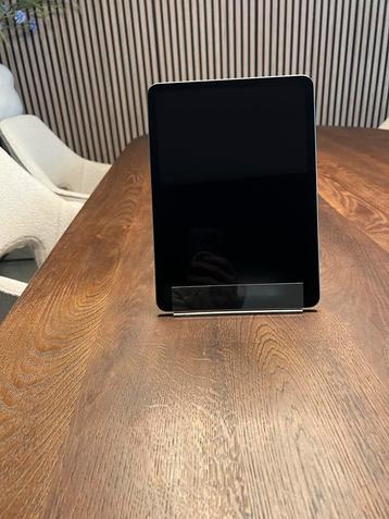 Refurbished iPad Air 2025 256GB - Zilver - 2jr Garantie beschikbaar voor biedingen