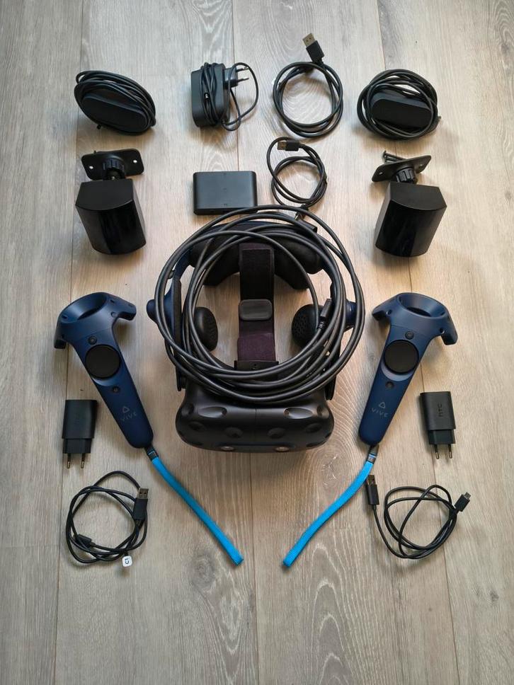 HTC Vive Pro 2 VR Kit - Complete Set, Spelcomputers en Games, Virtual Reality, Zo goed als nieuw, Pc, VR-bril, Ophalen