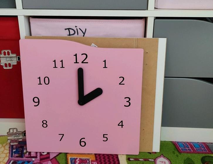 Kallax Inzet Klok - Roze Kinderkamer Decoratie, Kinderen en Baby's, Kinderkamer | Inrichting en Decoratie, Zo goed als nieuw, Klok