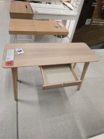 Lisaro bureau beschikbaar voor biedingen
