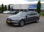Volkswagen Passat Variant 1.4 TSI GTE Highline Pano Navi, Gebruikt, Hybride Elektrisch/Benzine, 1600 kg, Zilver of Grijs