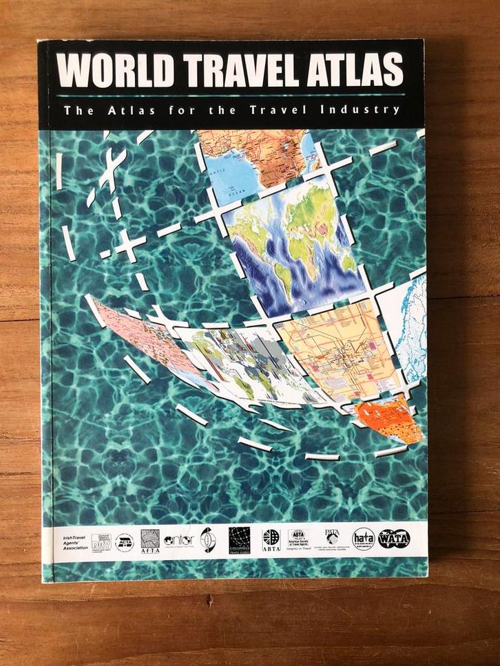 World travel atlas, Boeken, Encyclopedieën, Zo goed als nieuw, Los deel, Overige onderwerpen, Ophalen of Verzenden
