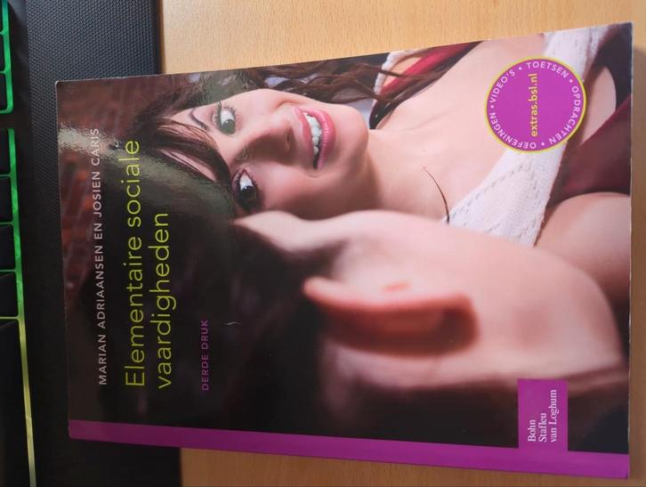 Marian Adriaansen - Elementaire sociale vaardigheden, Boeken, Psychologie, Zo goed als nieuw, Ophalen of Verzenden