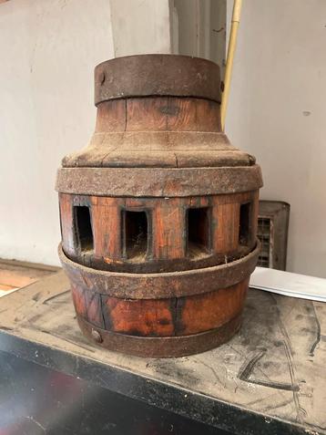 Antieke Houten Naaf Wagenwiel - 33cm Hoogte beschikbaar voor biedingen