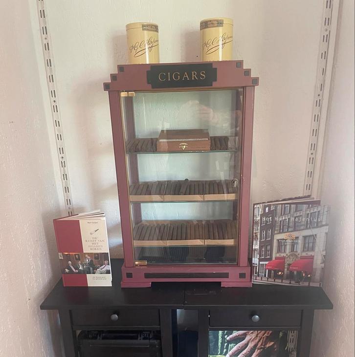 Hajenius Humidor, Verzamelen, Rookartikelen, Aanstekers en Luciferdoosjes, Gebruikt, Ophalen