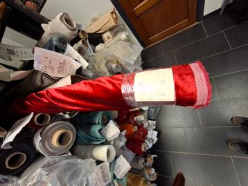 Glanzende coupon! Tafelkleed! beschikbaar voor biedingen