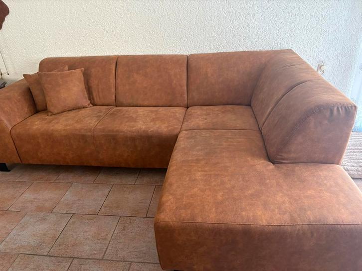 Bank Nino cognac , 1 jaar oud, Huis en Inrichting, Banken | Complete zithoeken, Zo goed als nieuw, Ophalen