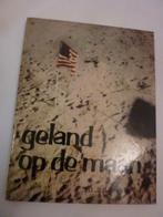 Tj.E. de Vries - Geland op de maan, Boeken, Ophalen of Verzenden, Zo goed als nieuw