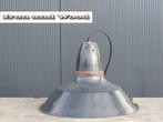 Emaille vintage grote oude zwarte lamp H32 D44, Huis en Inrichting, Lampen | Hanglampen, Ophalen of Verzenden, Gebruikt, Emaille, oud, vintage, zwart, stoer, robuust , brocante