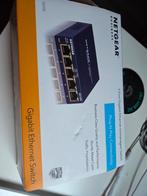 Netgear GS105 5-Poorts Gigabit Switch, Ophalen of Verzenden, Gebruikt