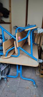 Tafel en twee banken, Ophalen, Gebruikt, 125 tot 150 cm, 150 tot 200 cm